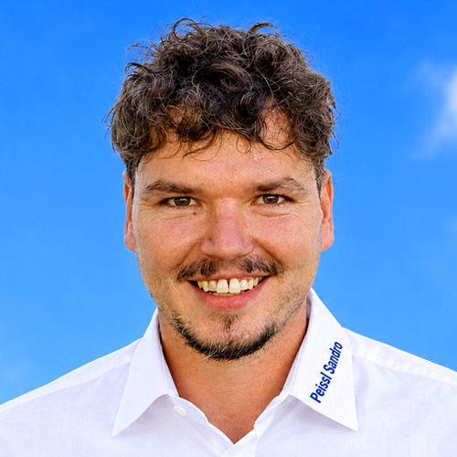 Daniel Gradenegger Daniel Gradenegger